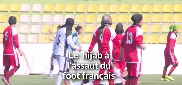 hijab football feminin