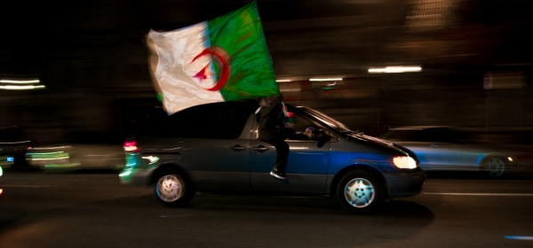 drapeau algerienne tetiere
