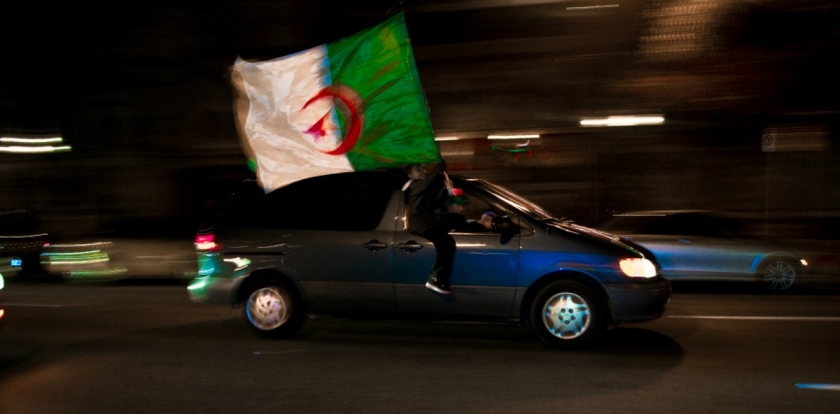 drapeau algerienne tetiere