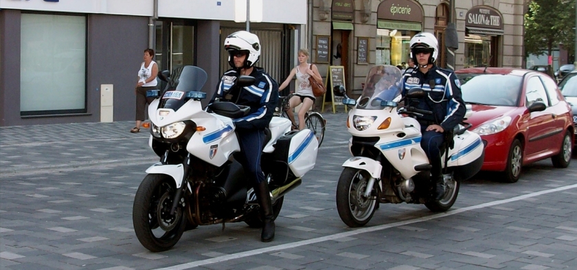 motards police Tetiere